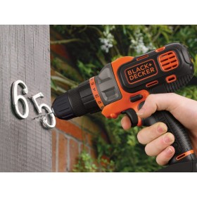 BLACK+DECKER NARZĘDZIE WIELOFUNKCYJNE MULTIEVO MT218K ZESTAW STARTOWY Z GŁOWICĄ WKRĘTARSKĄ WALIZKA
